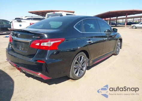 2017 Nissan Sentra Nismo z USA, uszkodzony, nr VIN 3N1CB7AP9HY359427